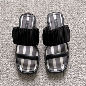 Zara Woman Slides